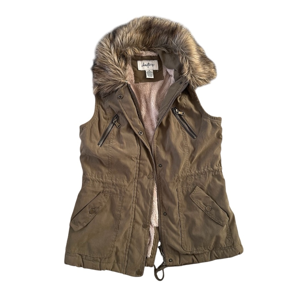 Daytrip Olive Vest with Detachable Faux Fur Collar Size S (see descriptions)